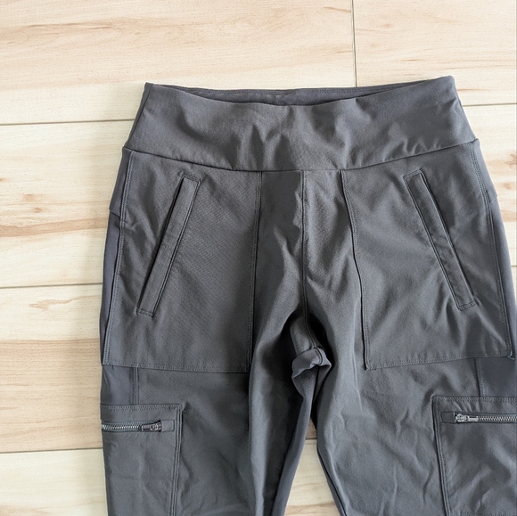 Athleta Headlands Hybric cargo Tights Arbor Olive - Picture 5 of 11